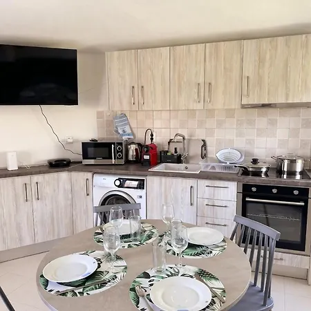 Potidea Seashell Garden House 70m From Garden And Private Parking * Nea Poteidaia